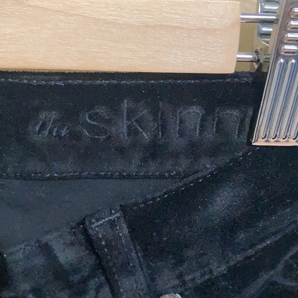 Women’s sz 29 black velvet nwot 7 for all mankind - Picture 5 of 6